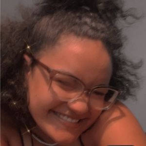 Meet your Posher, Mercades